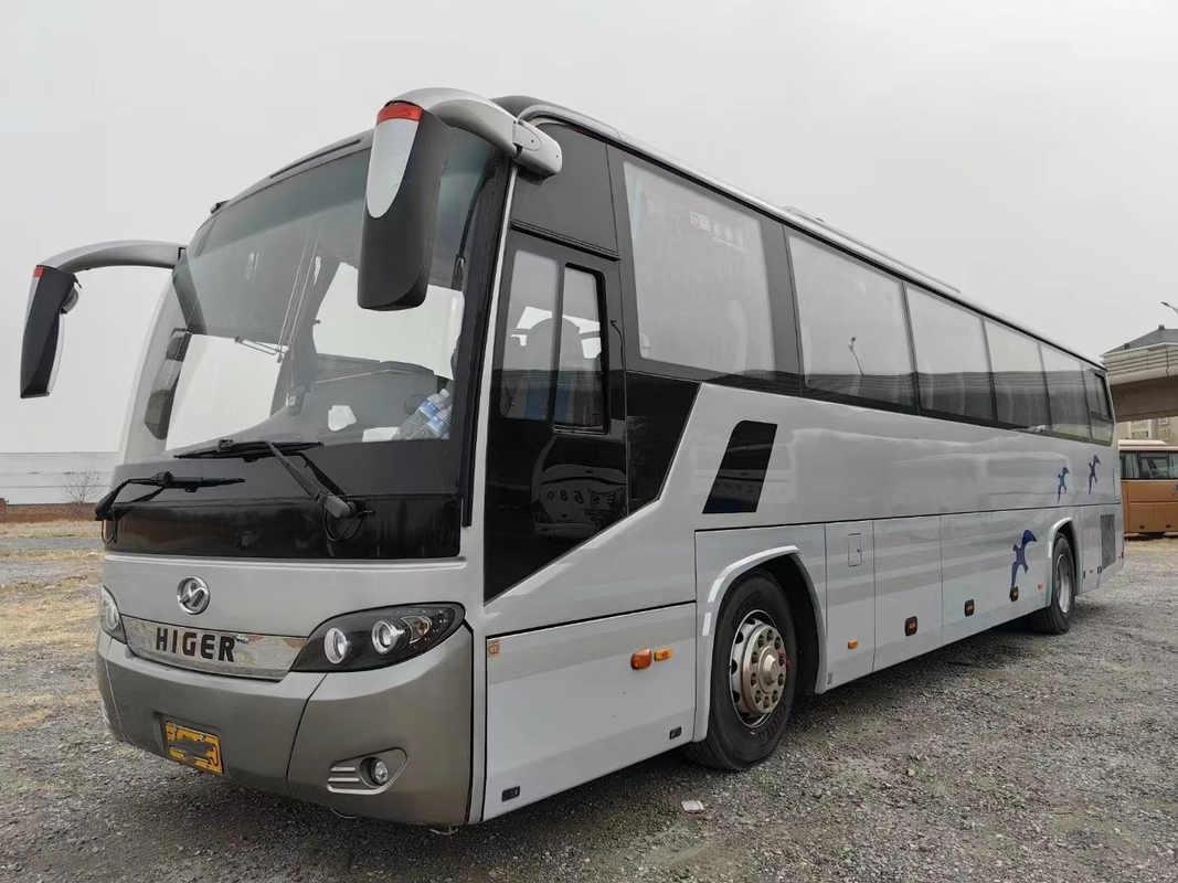 Benutzte Sitze 12 des Reisebus-54 Meter Zylinder-Maschinen-Doppeltüren-silberne Farb2. Hand höheres KLQ6125 Yuchai 6