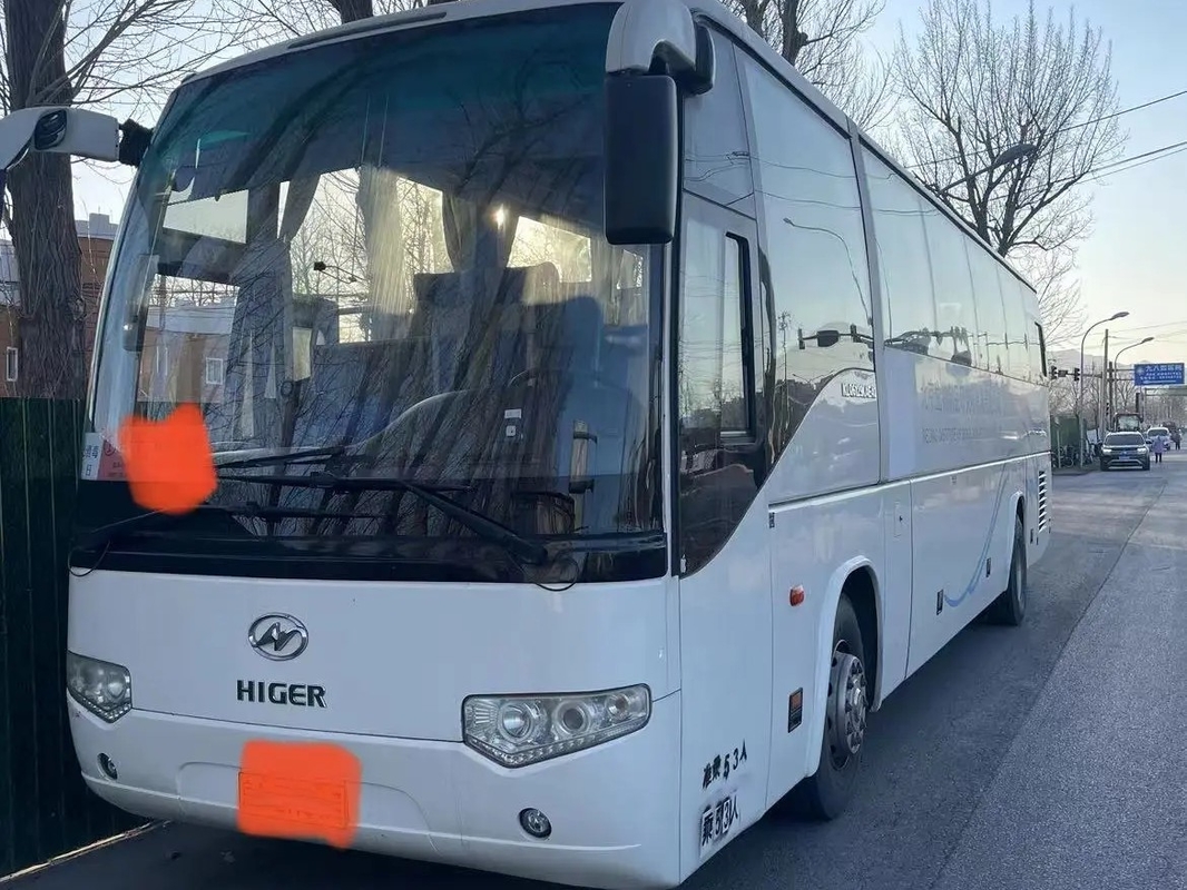 Benutzter Passagier-Bus EURO IV 53 Maschine der Sitzklimaanlagen-330hp 12 der weiße Farb2. Meter Hand-KLQ6129