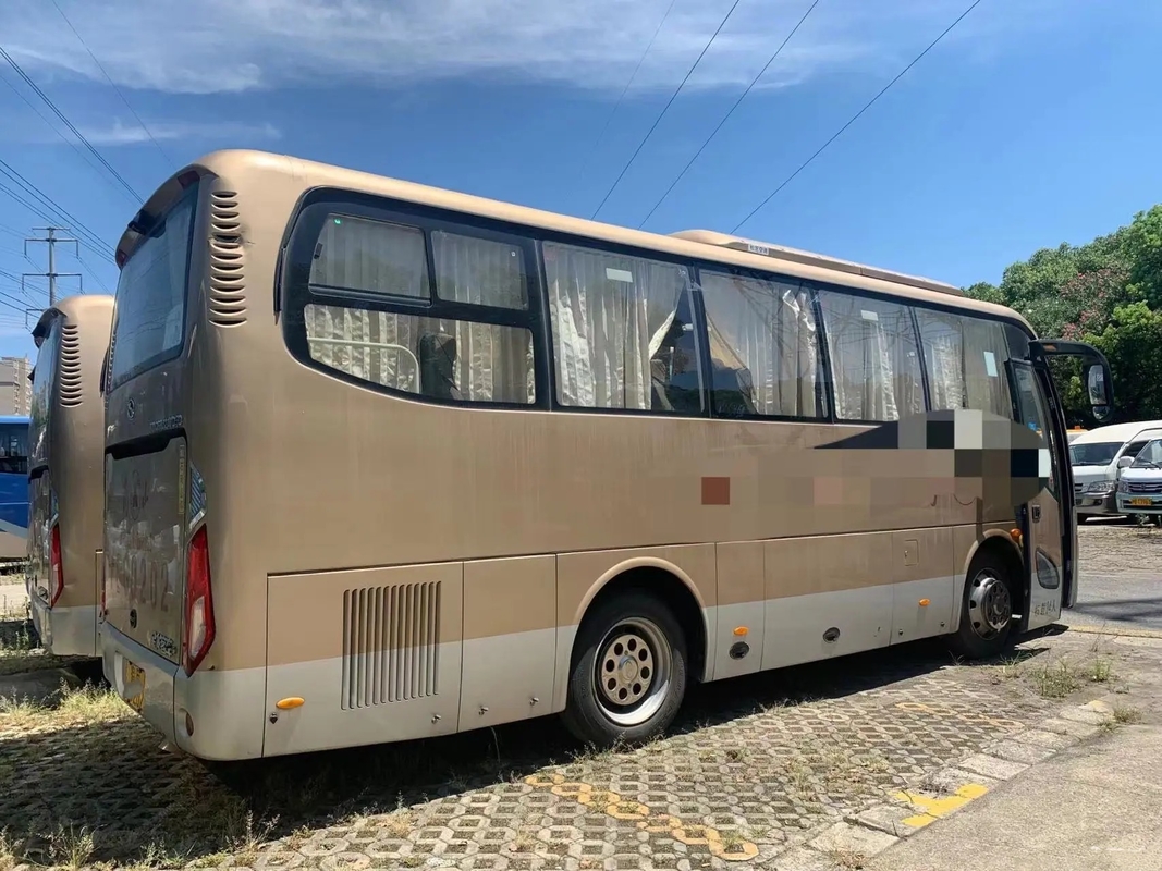Verwendeter Trainer Bus Weichai Engine 34 setzt 2018-jährige goldene Farbe 8 Meter der 2. Hand-Kinglong XMQ6802