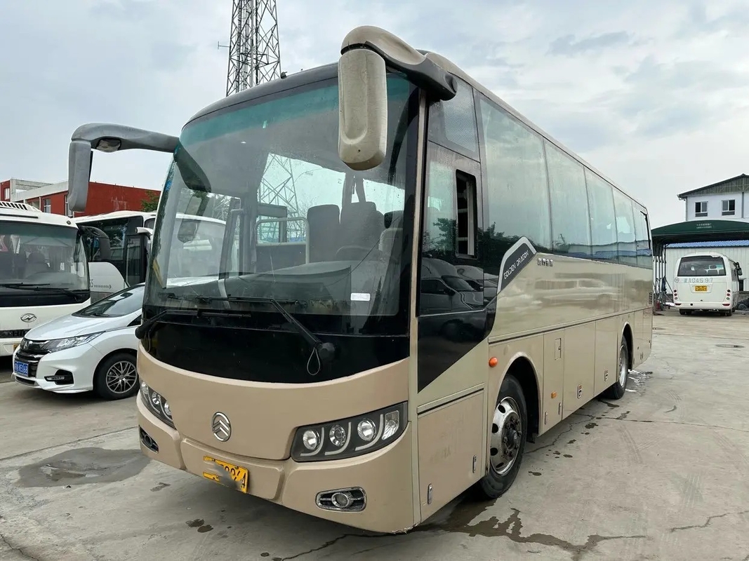 Benutzter Rv trainiert goldenen Drachen XML6897 EUROiv, das 41 Sitze Hand-Antrieb Yuchai-Maschinen-Gepäckraum verließen