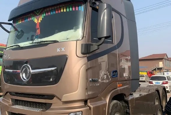 Verwendeter Handsattelzug-Cummins Engine 600hp 2. Antriebs-Modus LHD/RHD des Dongfeng-Traktor-Kopf-6×4