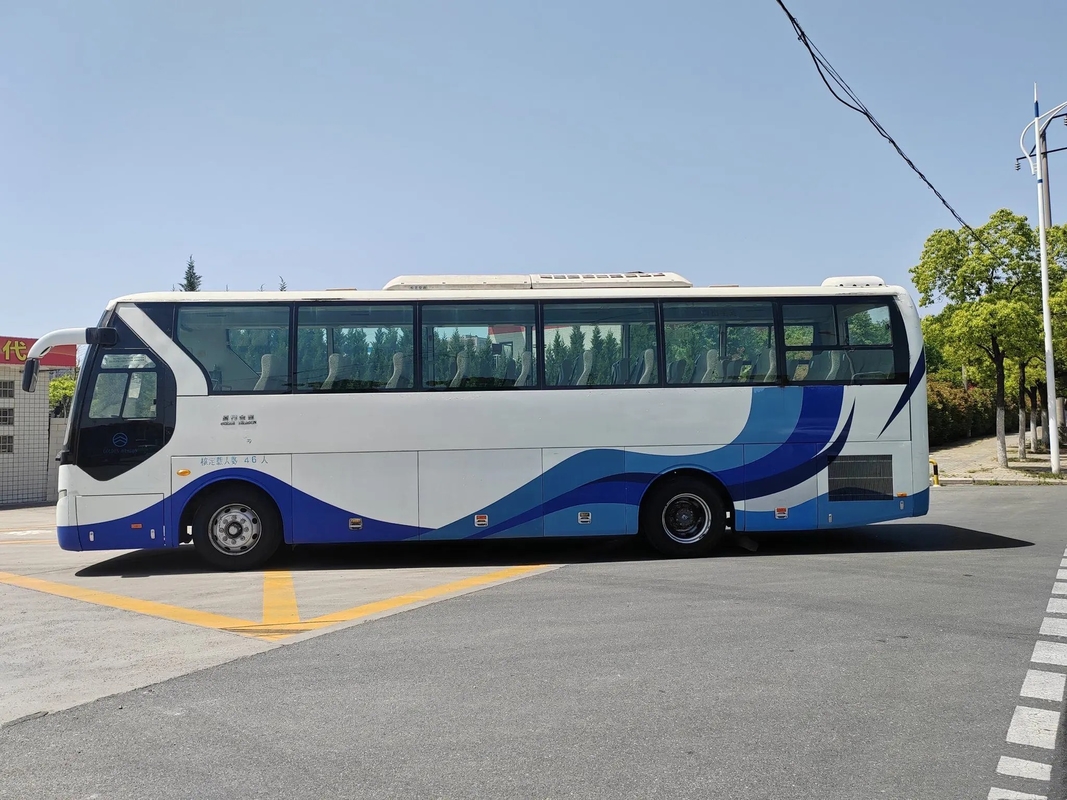Benutzte Sitze der Reise-Bus-seltene Maschinen-46, die Fenster mit A/Cgepäckraum goldenes Dragon Bus XML6103 versiegeln