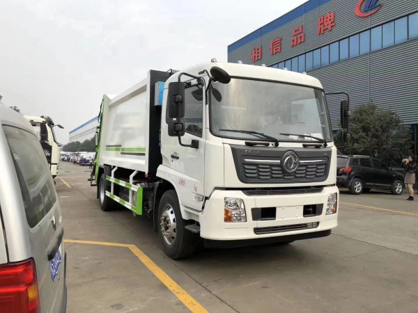 Benutzte Diesel-LKWs 8 des langen ³ 10m Belastbarkeit Dongfeng-Abfall-Meter Verdichtungsgerät-RHD