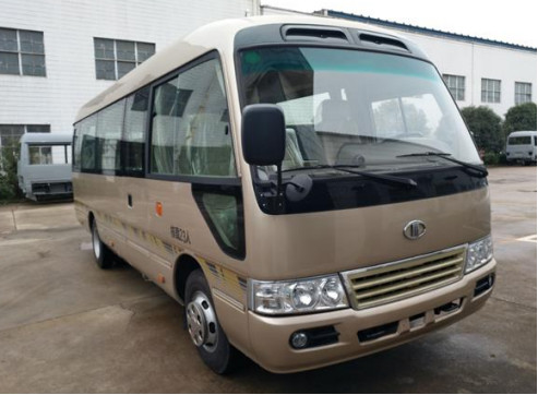 Gebrauchter Kleinbus der chinesischen Marke Mudan Minibus mit 23 Sitzen und Rechtslenker