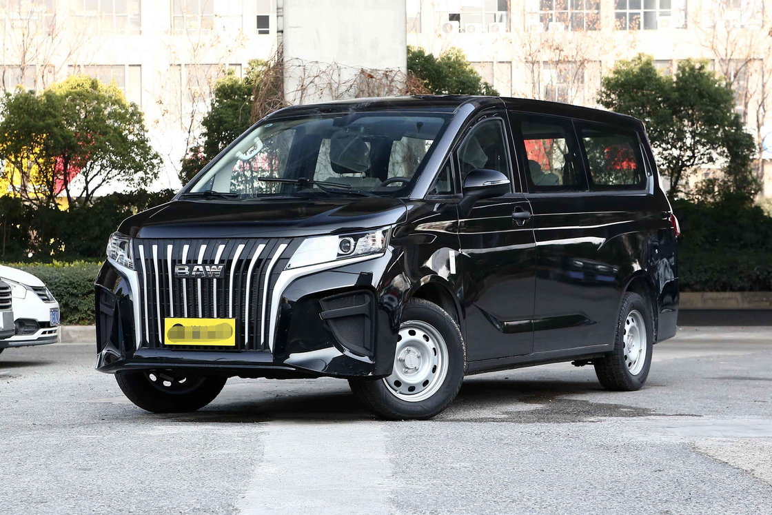 Gebrauchtes 9-Sitzer-Minibus BAW M7 Ölmotor 7/9 Sitzplätze Klimaanlage Chinesische Marke