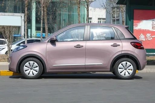 Neue Energiefahrzeuge Ute Wuling Bingo 203KM 2023 Modell 5 Sitzplätze 4 Meter lang