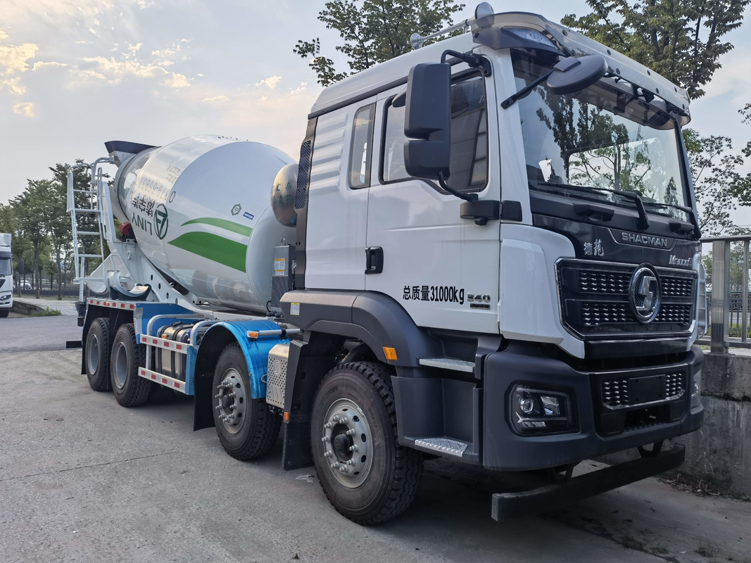 Gebrauchtes Schwerlastfahrzeug 8*4 Antriebsmodus Shacman Betonmischer 12 Kubikmeter