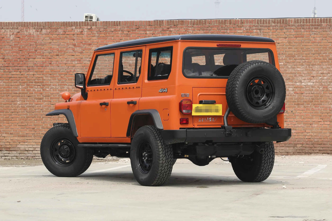 SUV zum Verkauf BAW 4*4 Fahrmodus 6 Geschwindigkeiten Manuelle Getriebe Ölmotor Offroad