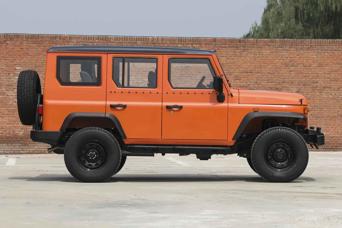 SUV zum Verkauf BAW 4*4 Fahrmodus 6 Geschwindigkeiten Manuelle Getriebe Ölmotor Offroad