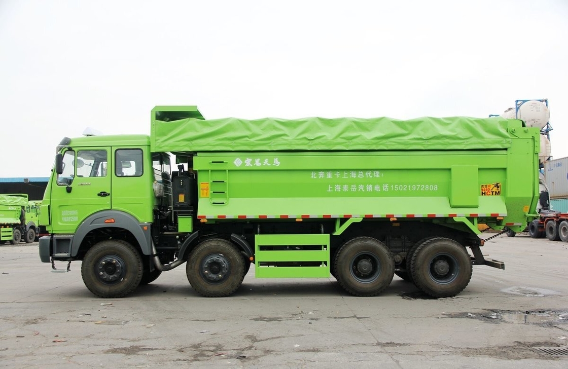 Beiben 8x4 Schmutzteller Gebraucht-Schwerlastwagen Ein- und Halbreihe-Kabine 12 Reifen
