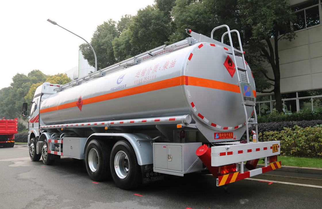 FAW 8*4 Tankwagen JM6 Modell Gebrauchtölspeicher 31,5 Kubik 280 PS LHD