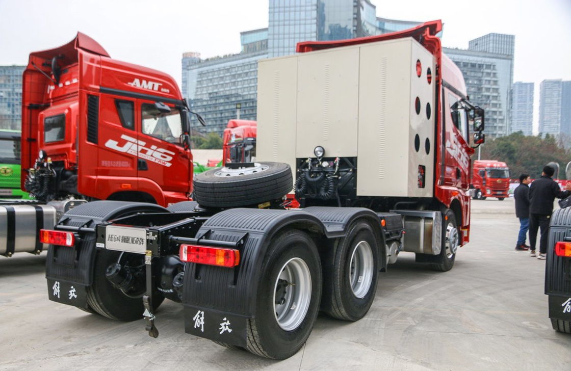 Traktor Anhänger Lkw Jiefang JH6 6*4 Antrieb 510 PS CNG Weichai Motor Euro 6