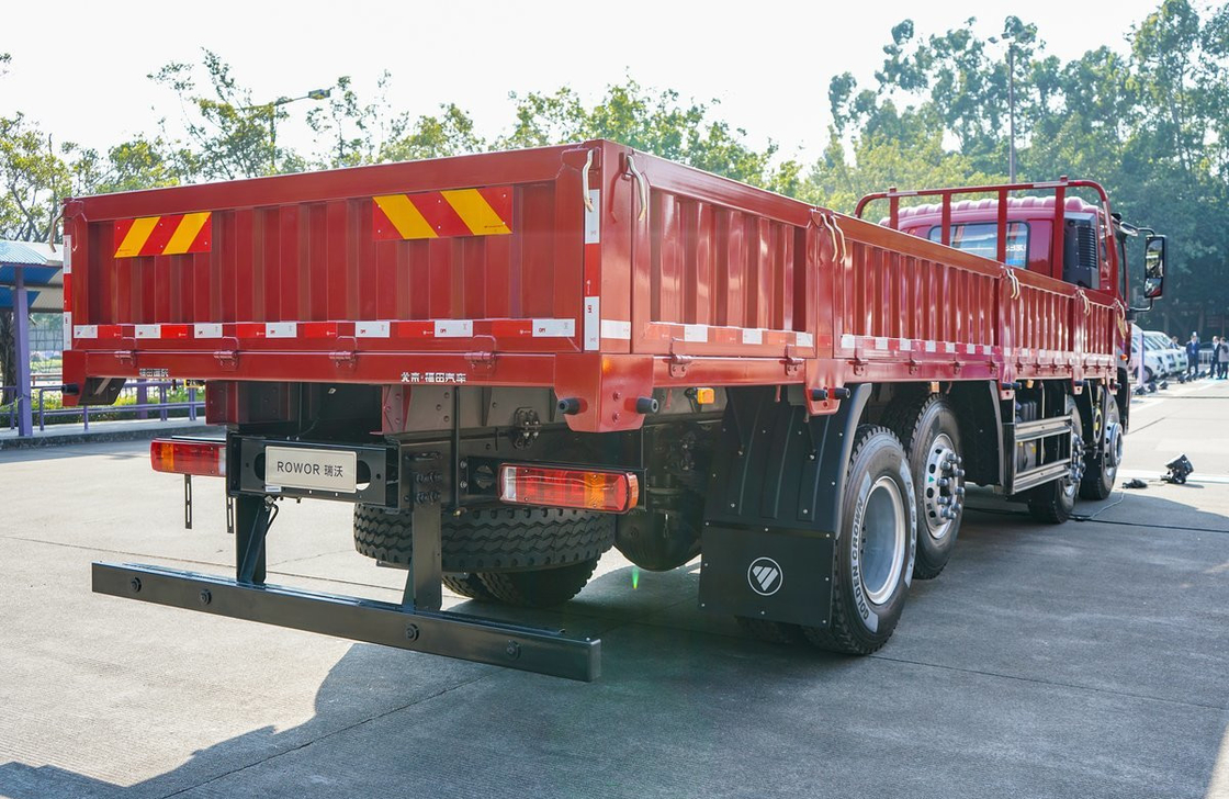Gebrauchtes Sino-LKW Yuchai Motor 270 PS 8*2 Fahrmodus 2 Sitzplätze Einzelschlafwagen