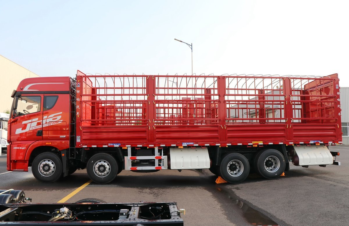 Gebrauchtfrachtwagen zum Verkauf in China Jiefang CNG 460 PS Schwerlast Einzel- und Halbkabine