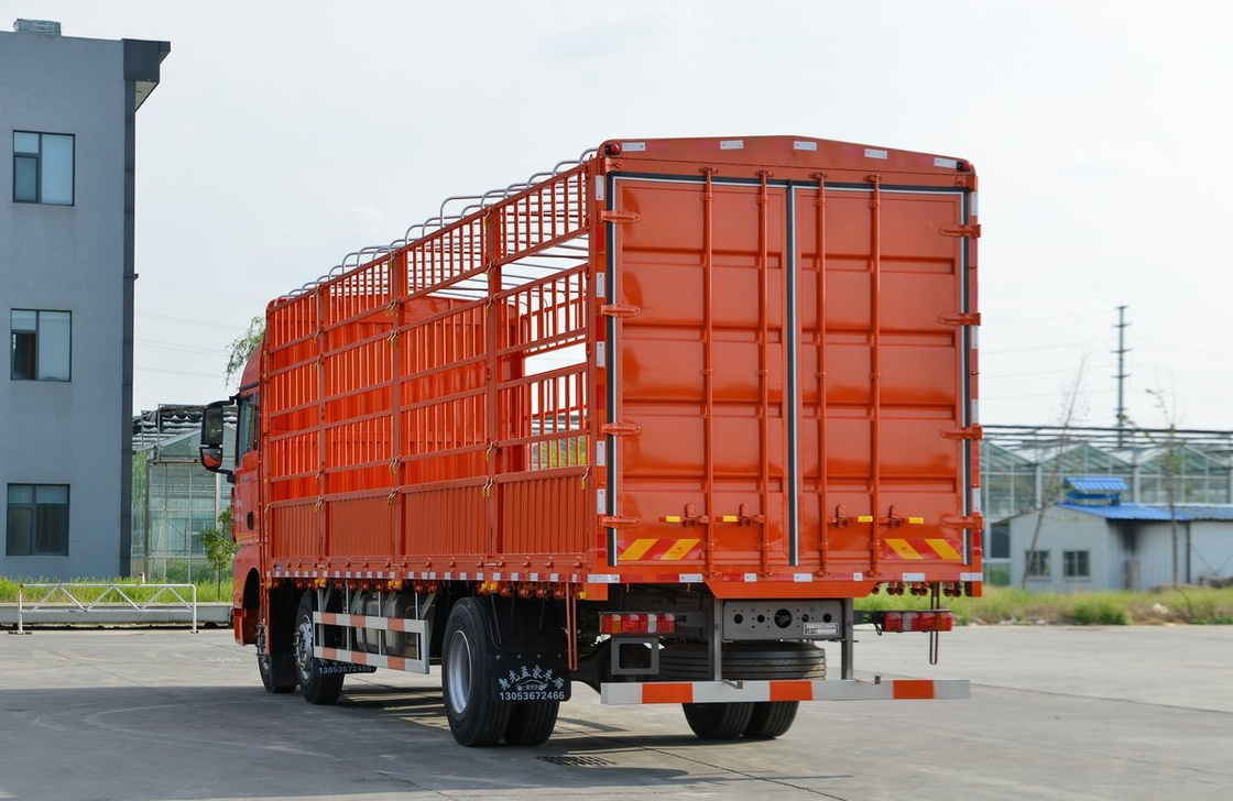 Gebraucht Howo Lkw SITRAK G7 Modell 6*2 Lkw Leaf Spring 8,6 Meter lange Box