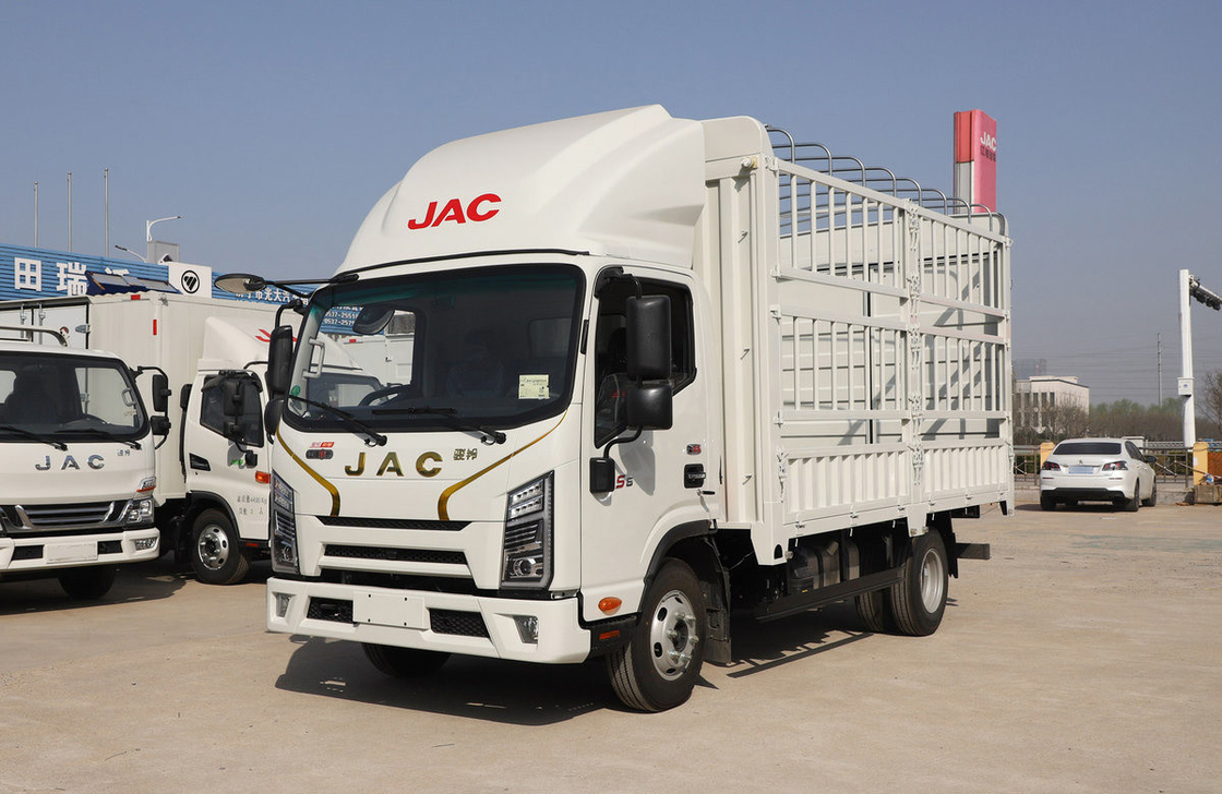 Gebrauchtfrachtwagen aus China JAC S6 Modell 4*2 Leichtwagen Cummins Motor 160 PS