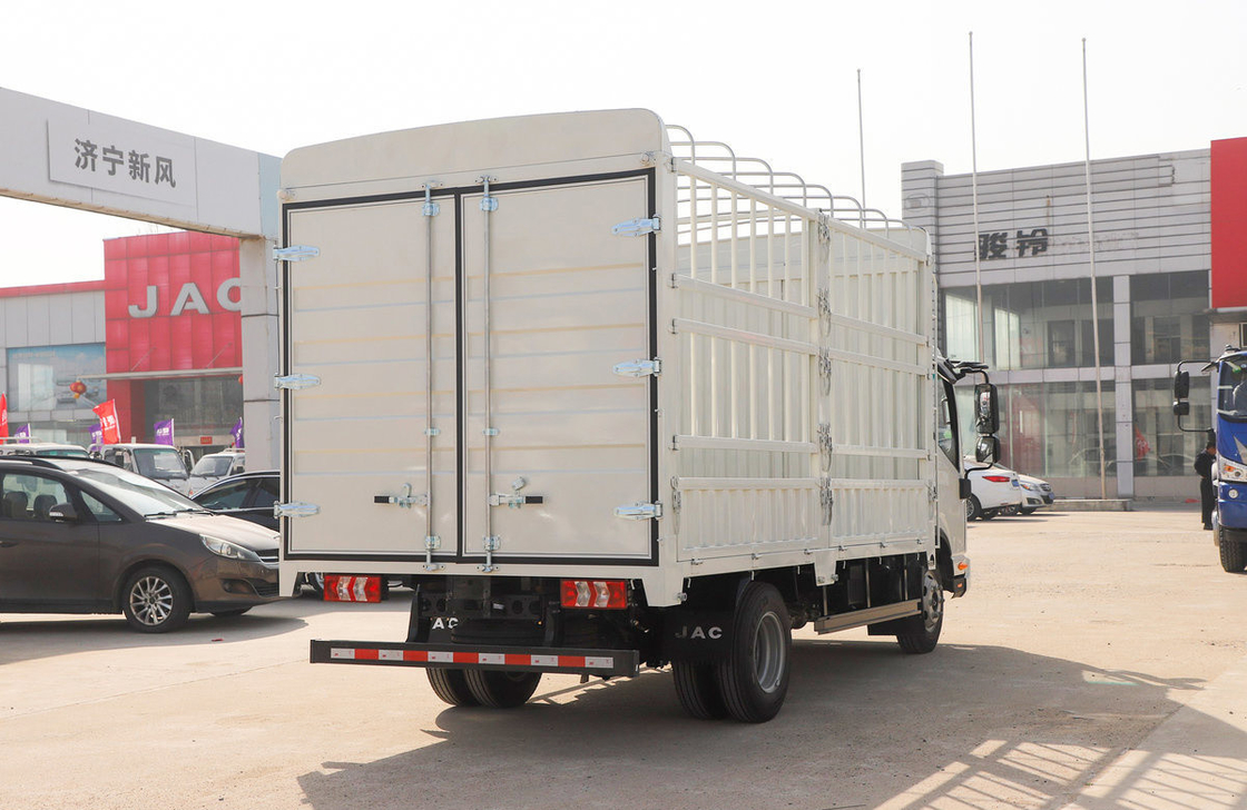 Gebrauchtfrachtwagen aus China JAC S6 Modell 4*2 Leichtwagen Cummins Motor 160 PS