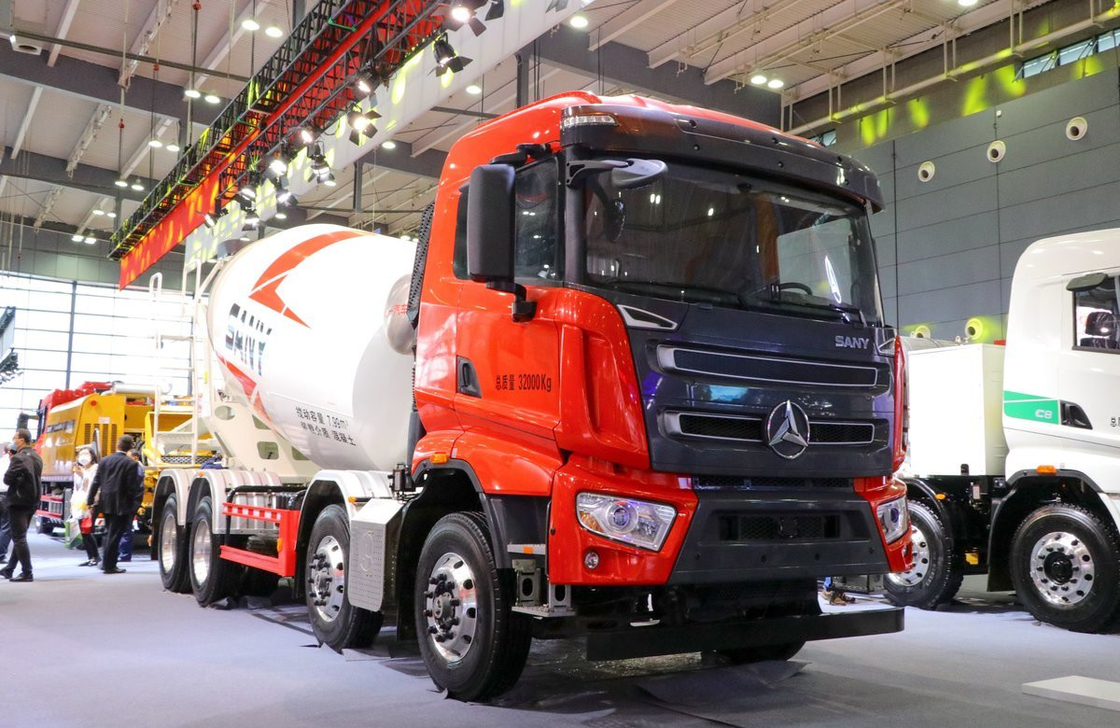 Betontransporter 8×4 Sany Mixer 8 Kubik Hino Motor 307 PS 12-Ganggetriebe