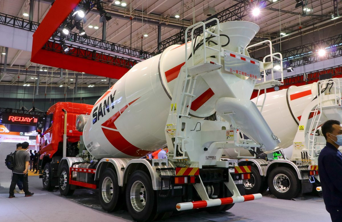 Betontransporter 8×4 Sany Mixer 8 Kubik Hino Motor 307 PS 12-Ganggetriebe