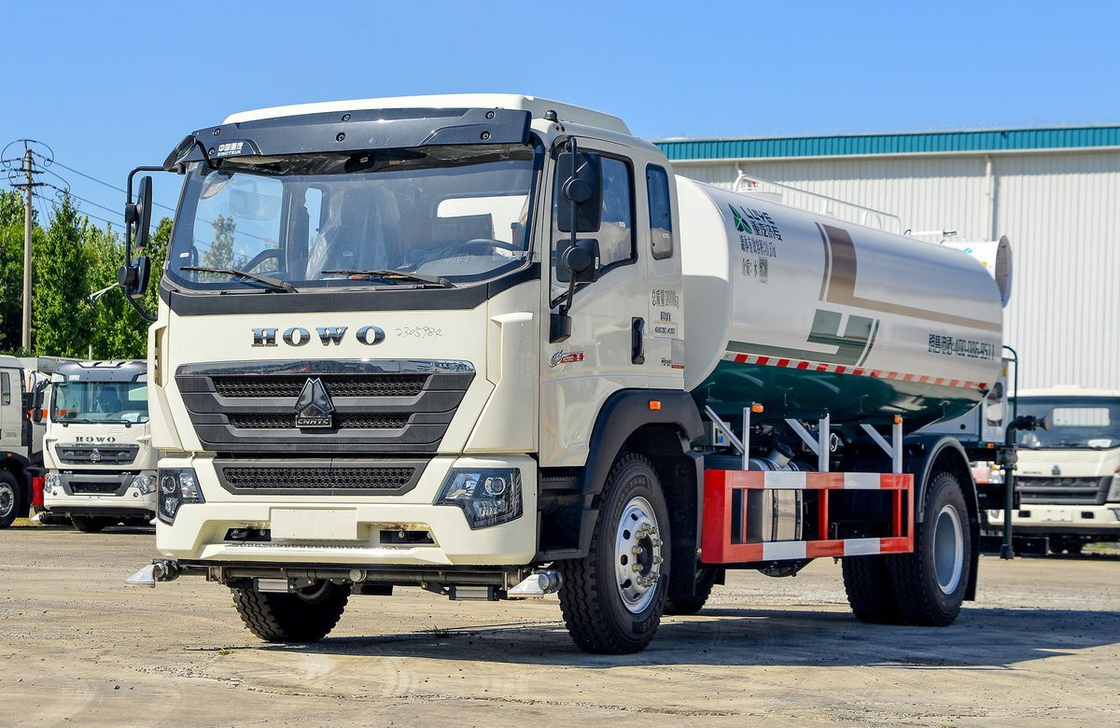 Wasser Tankwagen 4x2 Sinotruck Howo Weichai 220 PS Doppel-Hinterreifen Einfachreihenkabine