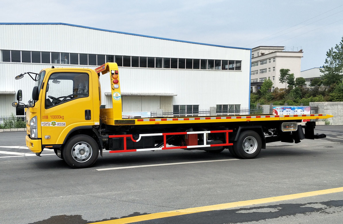 Kleine Schleppfahrzeuge Flachbett 4500 mm Radstand 190 PS Dieselmotor Sechs-Gang-Handwerk