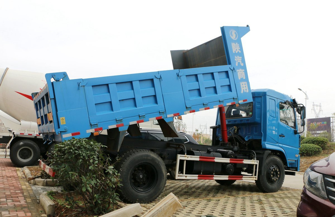 6 Räder Dump Trucks zum Verkauf 4 × 2 Kleine Tipper Shcman X6 Single Alxe Belastung 5 Tonnen 160 PS