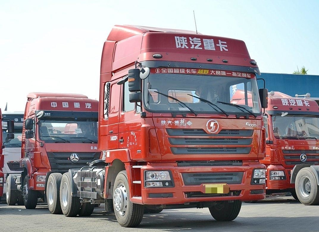 Shacman Lkw-Kopf 6*4 Antriebsmodus Pferd Traktor LNG Großgas-Tanker 380 PS Kohle Transport