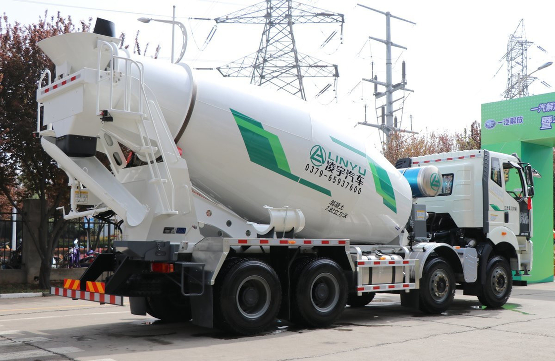 Betonmischer 12 Räder 8*4 FAW Mischer 375 PS Ein Schlafwagen Kabine 8 Kubik Tanker