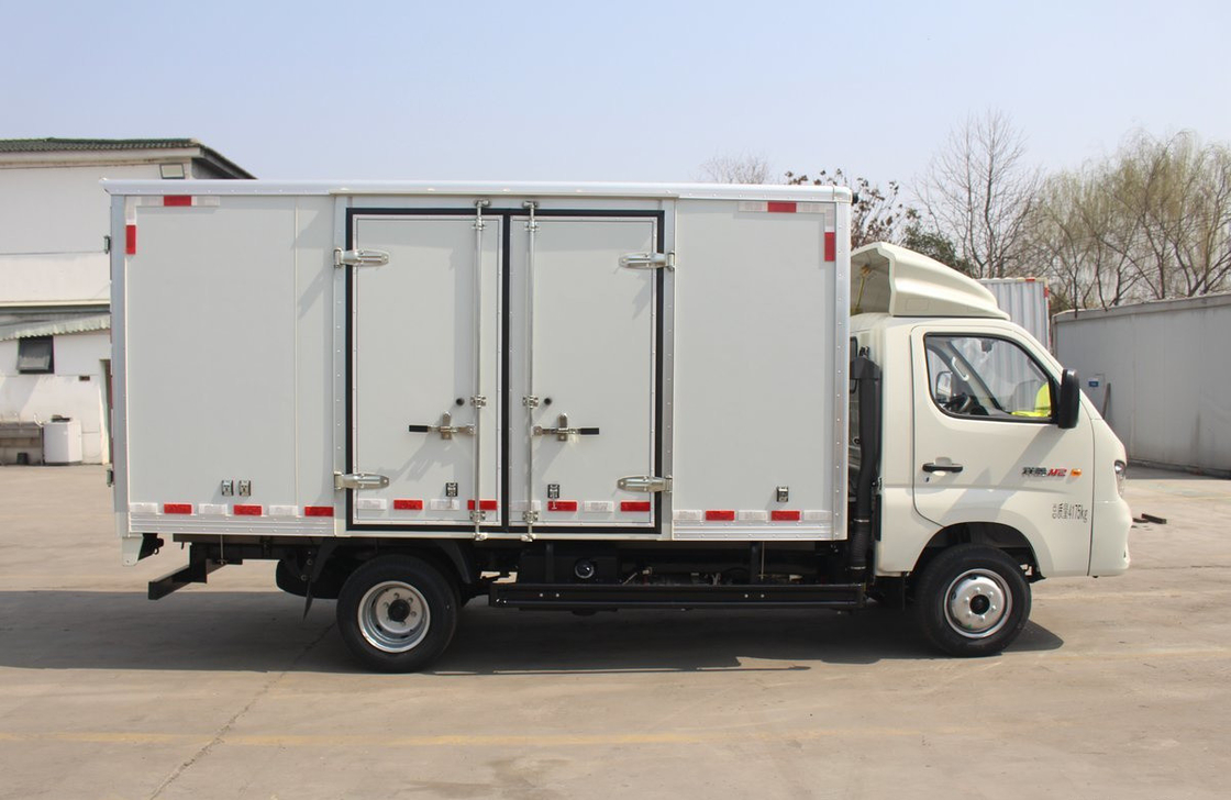 Mini Box Truck 3,7 Meter Van Box mit 2 Türen Einfachkabine mit A/C Benzinmotor 6 Reifen