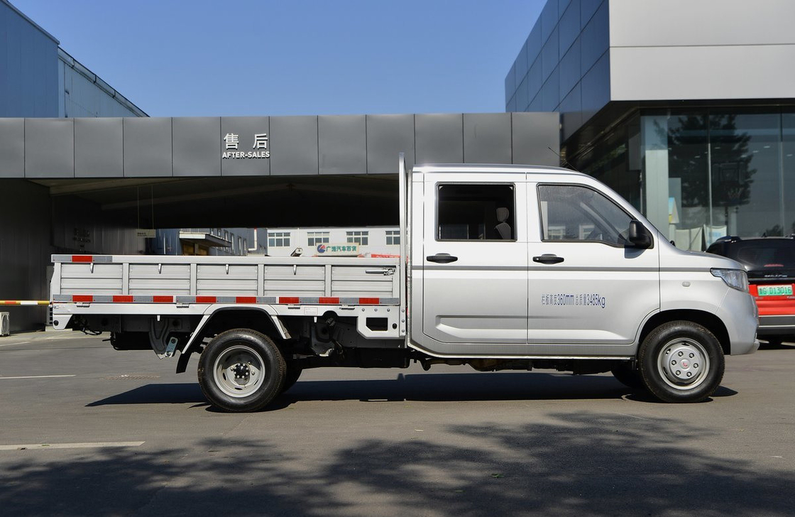 Box Truck Cargo Wuling Light Truck Doppelkabine 3350mm Radstand 4*2 Fahrmodus 6 Reifen
