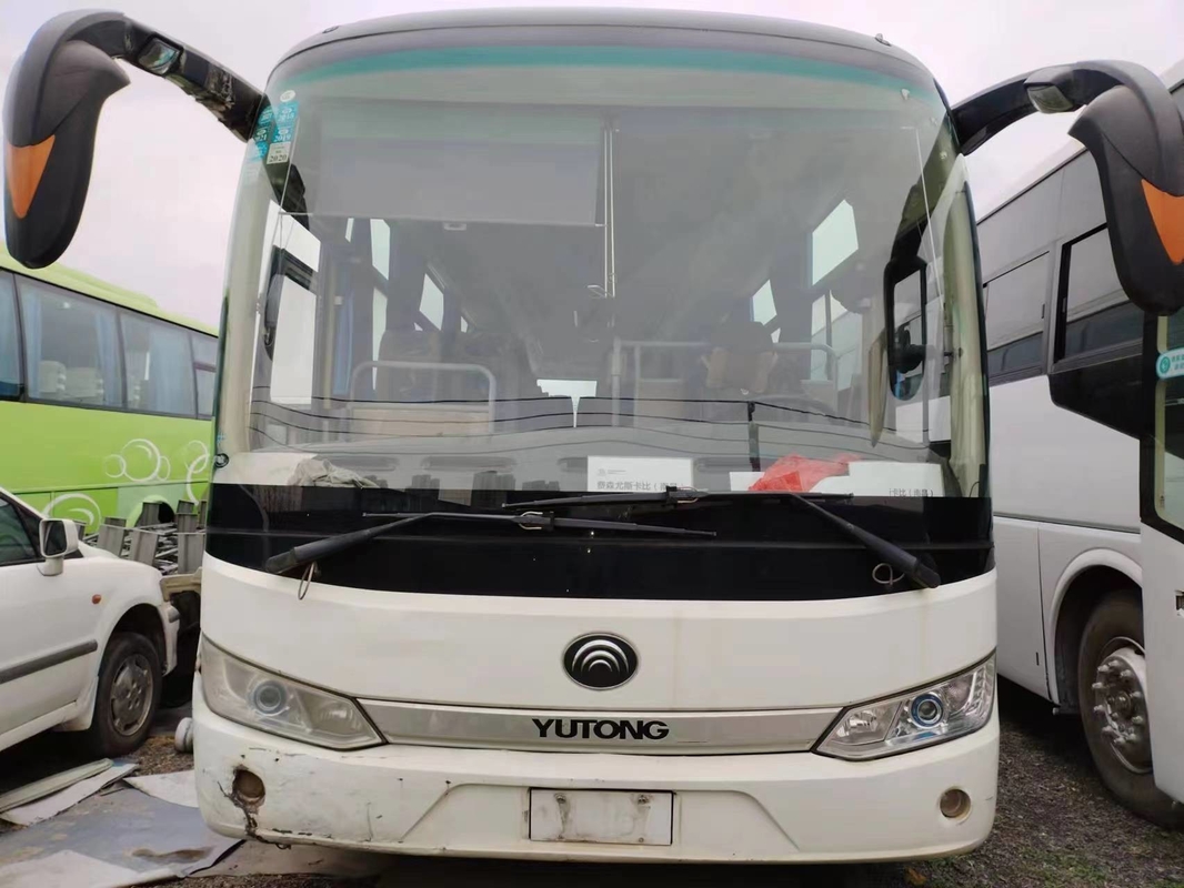 Gebrauchtfahrzeuge Yutong 2 x 3 Sitzplätze 59 Sitzplätze Zweithandbus 2016 Jahr Gute Klimaanlage