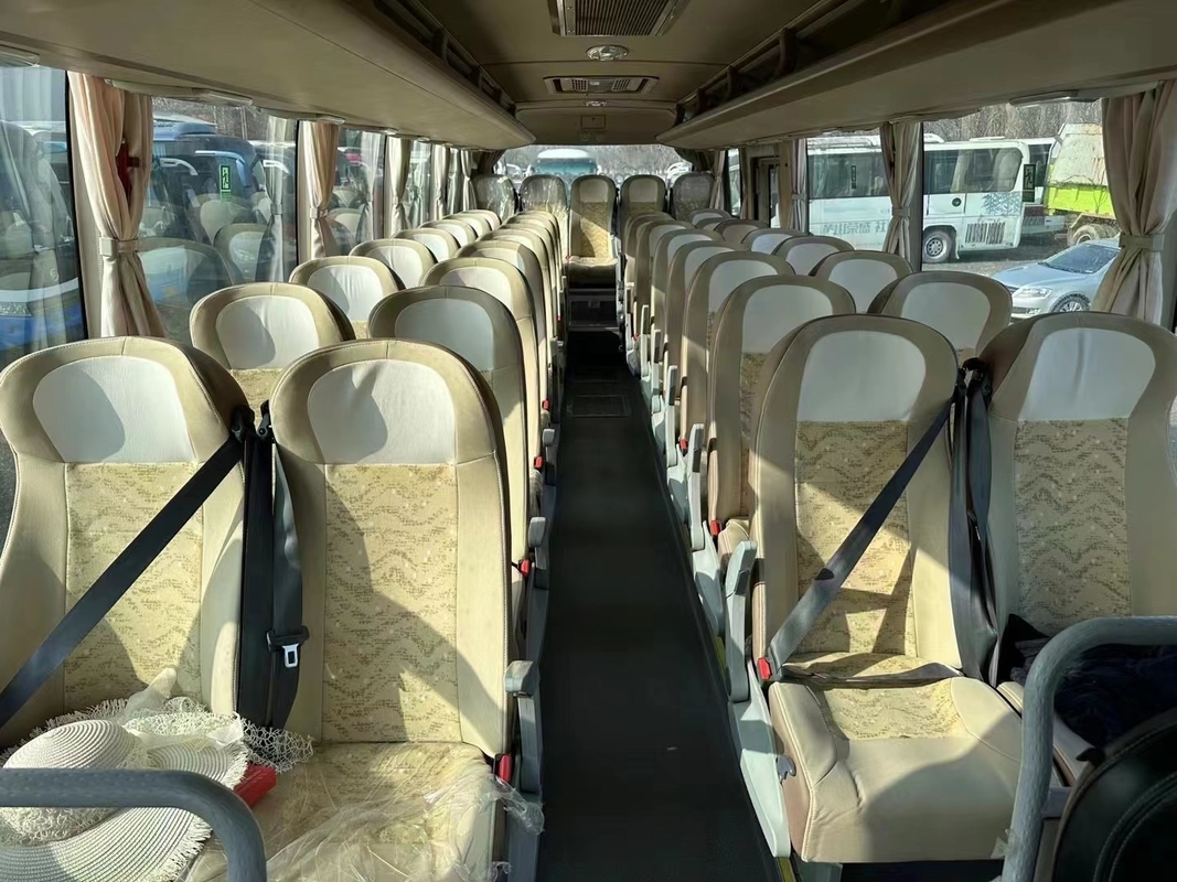 Gebraucht Passagier und Reisen 2015 Jahr 39 Sitzplätze YUTONG Bus ZK6876 Leaf Spring Gebrauch auf schlechter Straße