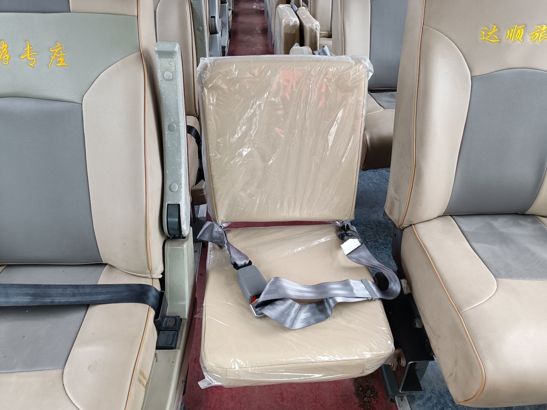 ZK6127 Yutong Gebrauchtpassagierbus / 66 Sitzplätze Gebraucht Luxusbusse Yutong Marke