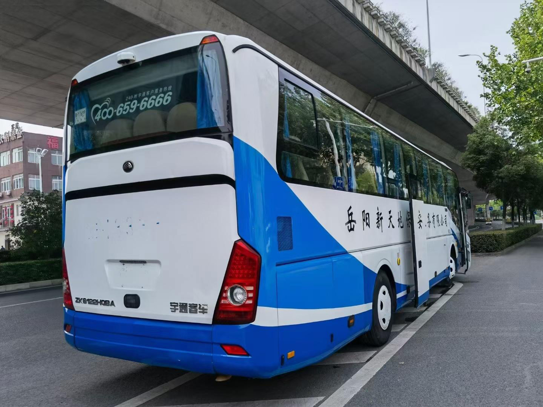 ZK6122 Yutong Gebrauchtpassagierbus / 59-Sitzer-Doppeltürer-Linkenfahrer-Bus Euro 4