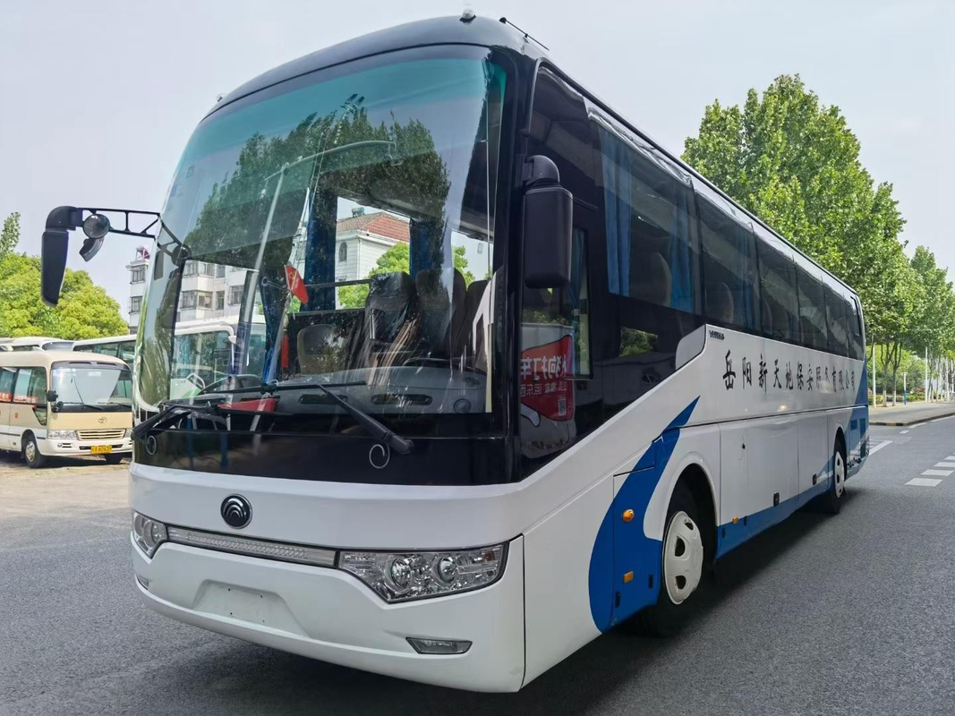 ZK6122 Yutong Gebrauchtpassagierbus / 59-Sitzer-Doppeltürer-Linkenfahrer-Bus Euro 4