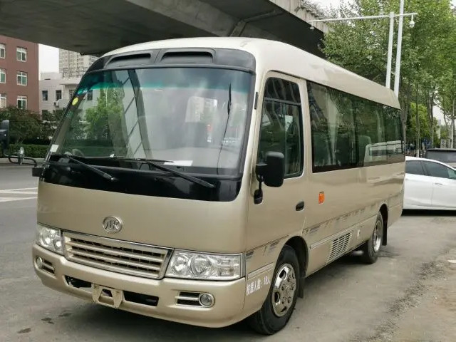 HFF6600 Ankai Frontgetriebener Dieselmotor Linkslenker Eintürer mittlerer Bus