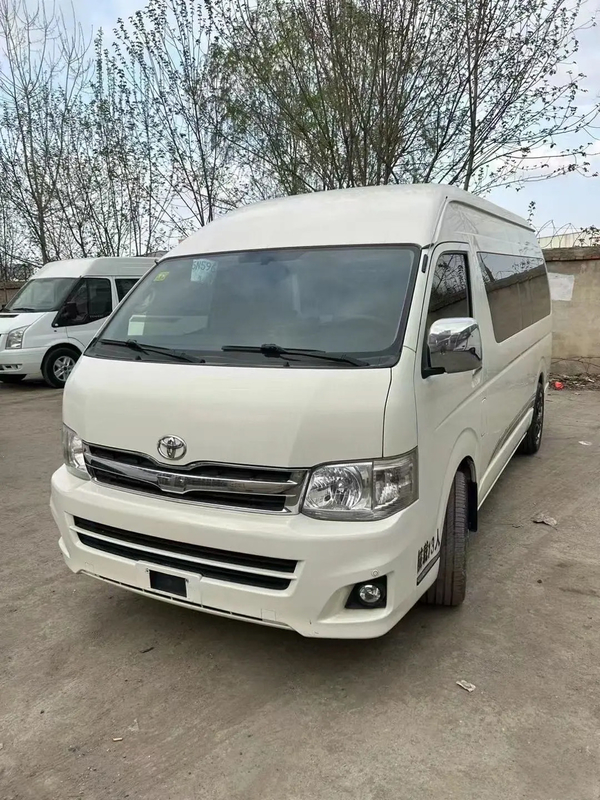 Hiace 13-Sitzer 4-Tür-Vorderradantrieb Benzinmotor Komfort und unfallfreier Gebrauchtminibus