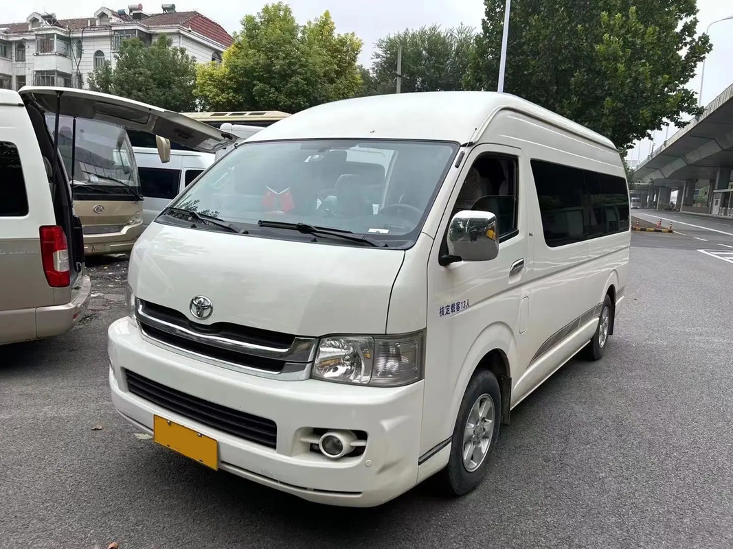 Toyota Hiace Electric Mitttürer 4-Türer 13-Sitzer 2.7L L4 Selbstprimierender Gebraucht-Luxus-Minibus