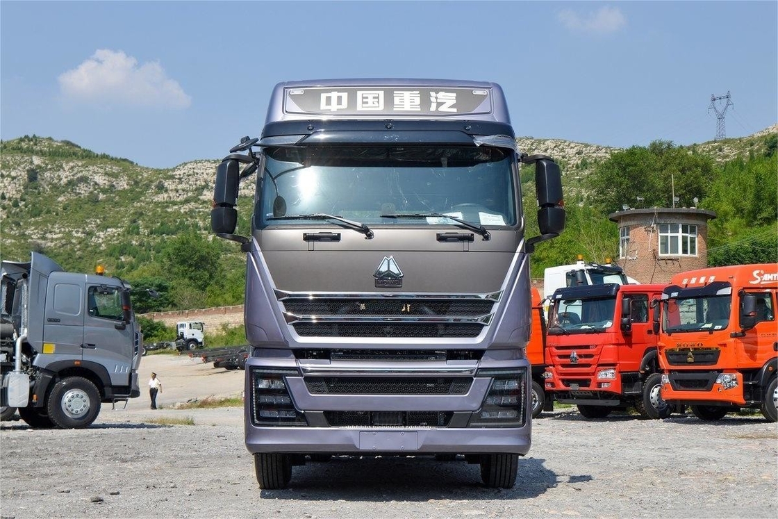 HOWO TH7 Lkw 610HP 6*4 AMT Automatischer Gefahrgutzug Traktor Lkw Hochdachdeflector
