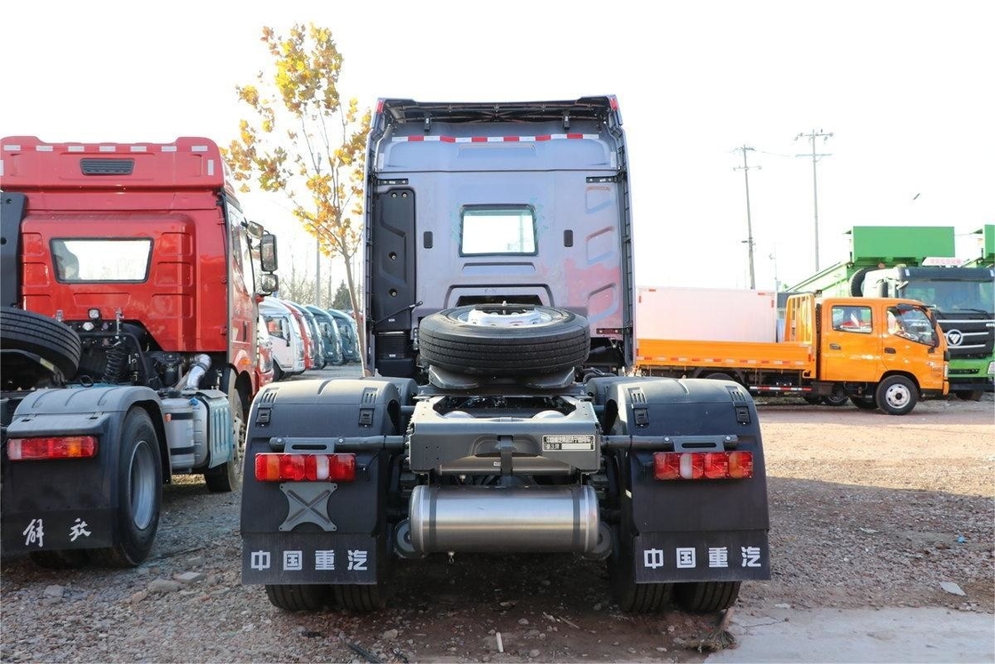 HOWO Schwerlastwagen Traktor Hochdachdeflector 6X4 Diesel 16 Gänge 480 PS National VI