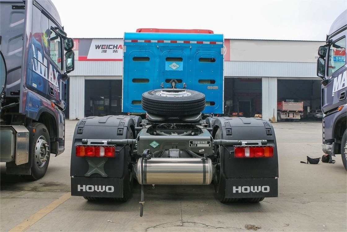 460 PS HOWO Schwerlastwagen 6X4 CNG Hinterdoppelachse Hinterachträder Traktor National VI
