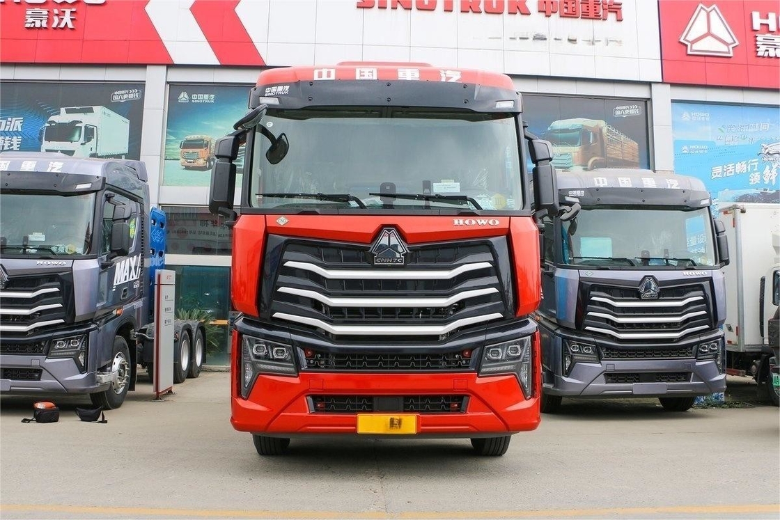 460 PS HOWO Schwerlastwagen 6X4 CNG Hinterdoppelachse Hinterachträder Traktor National VI
