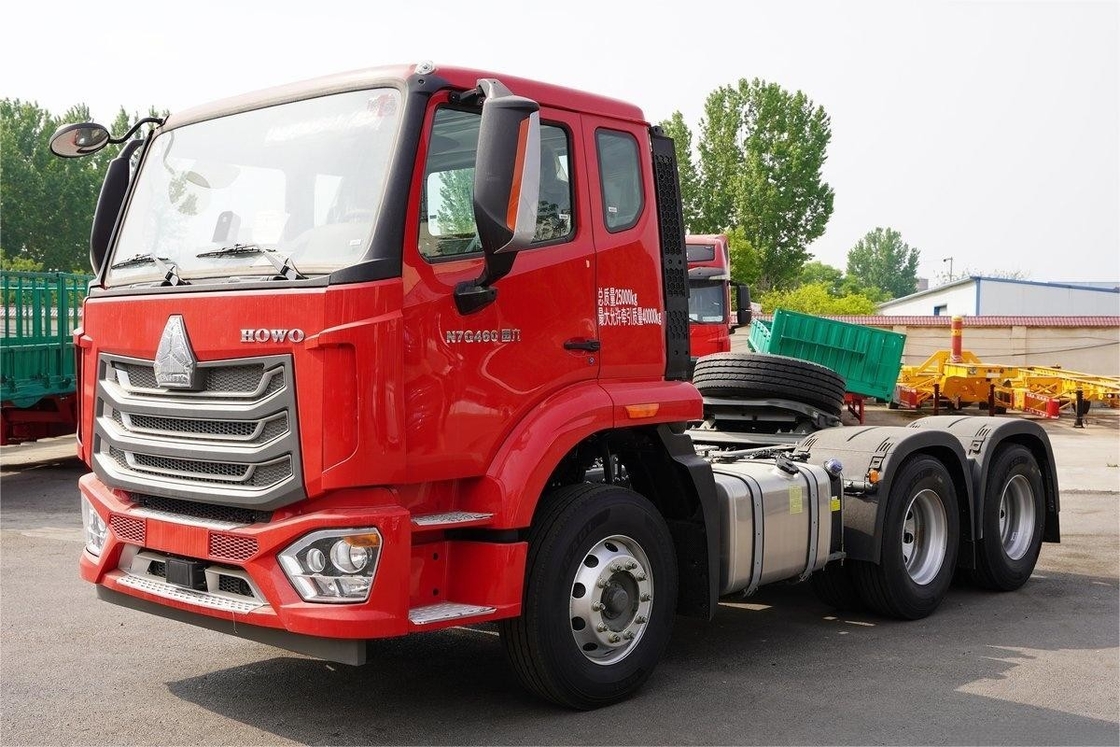 Sinotruk Howo N7G Schwerlastwagen Einreihe Halbsitz 460 PS 6X4 Diesel 12-Gang-Traktor