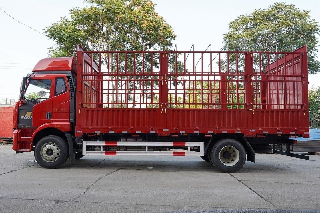 FAW Jiefang Lkw Einreihe und Halbsitz 260 PS 8-Geschwindigkeits Diesel 4X2 6,75 m Zaun Lkw