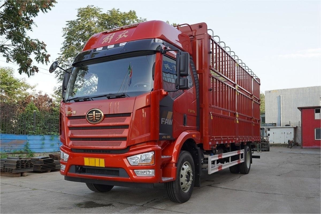 FAW Jiefang Lkw Einreihe und Halbsitz 260 PS 8-Geschwindigkeits Diesel 4X2 6,75 m Zaun Lkw