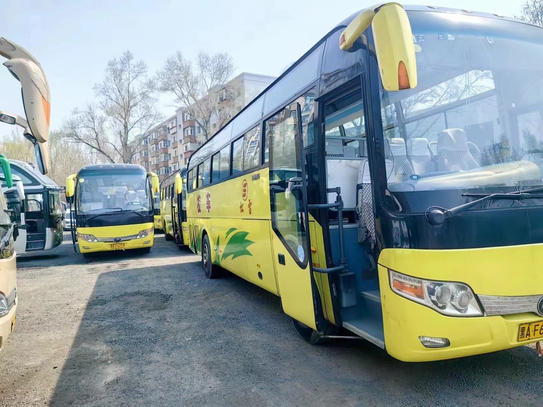 Zweithand Bus Yutong ZK6107 Bus Original 2 + 3 Sitzplätze Layout 60 Sitzplätze Blatt Feder A / C