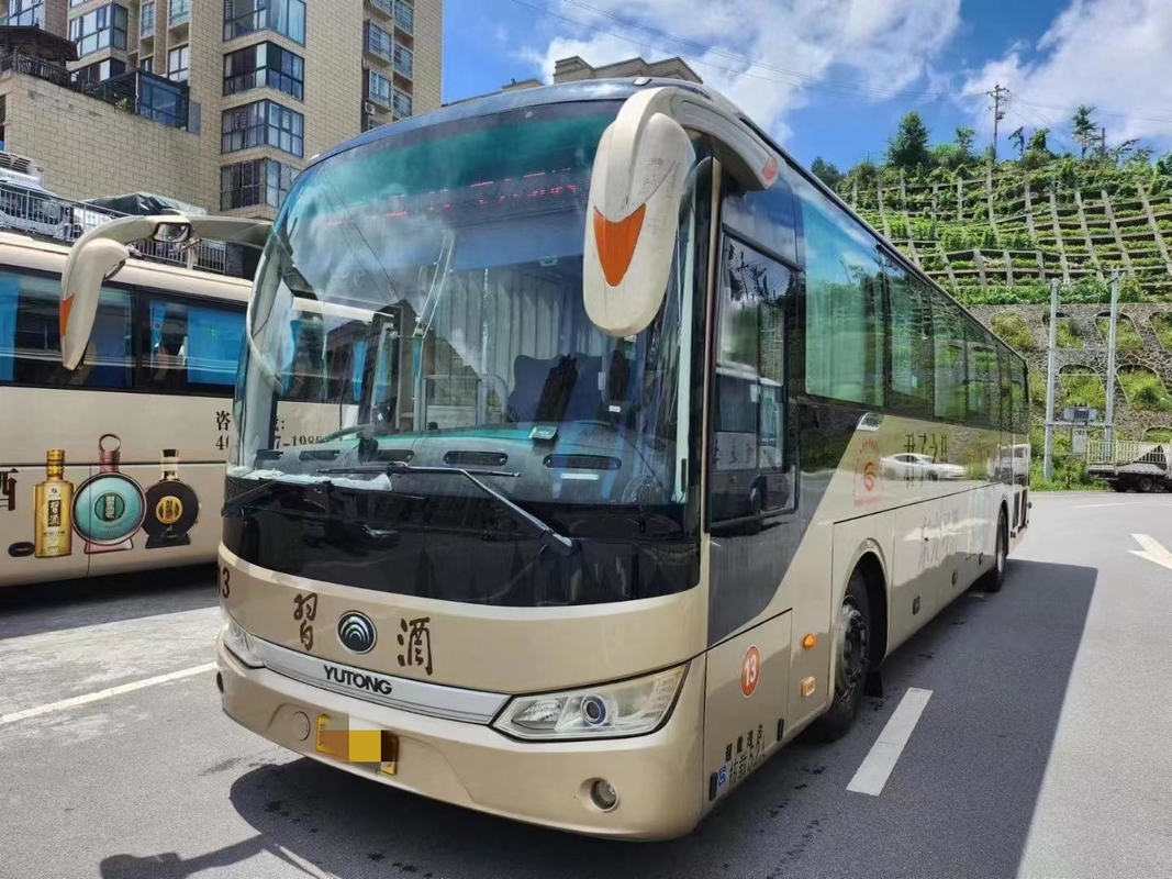 Gebraucht-Touristenbus 52 Sitzplätze 2020 Jahr Yutong Shuttle Bus ZK6125 Champagnerfarbe