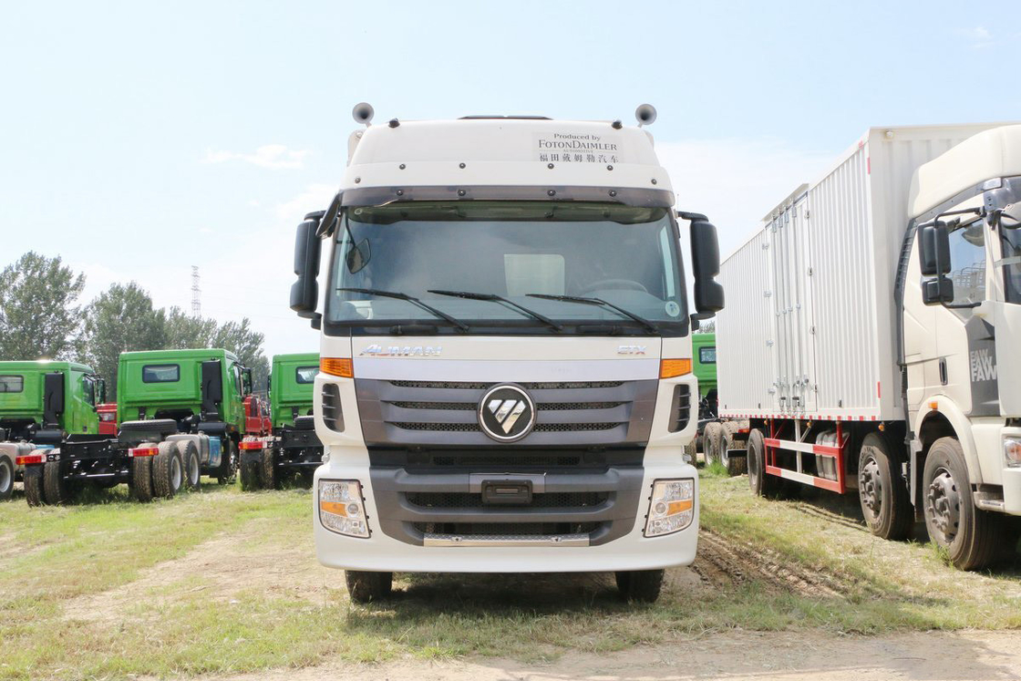 Foton Auman Stake Truck 6 Serie Schwerlastwagen Diesel 8-Geschwindigkeit 245 PS 6X2 9,53 m Weißkörper