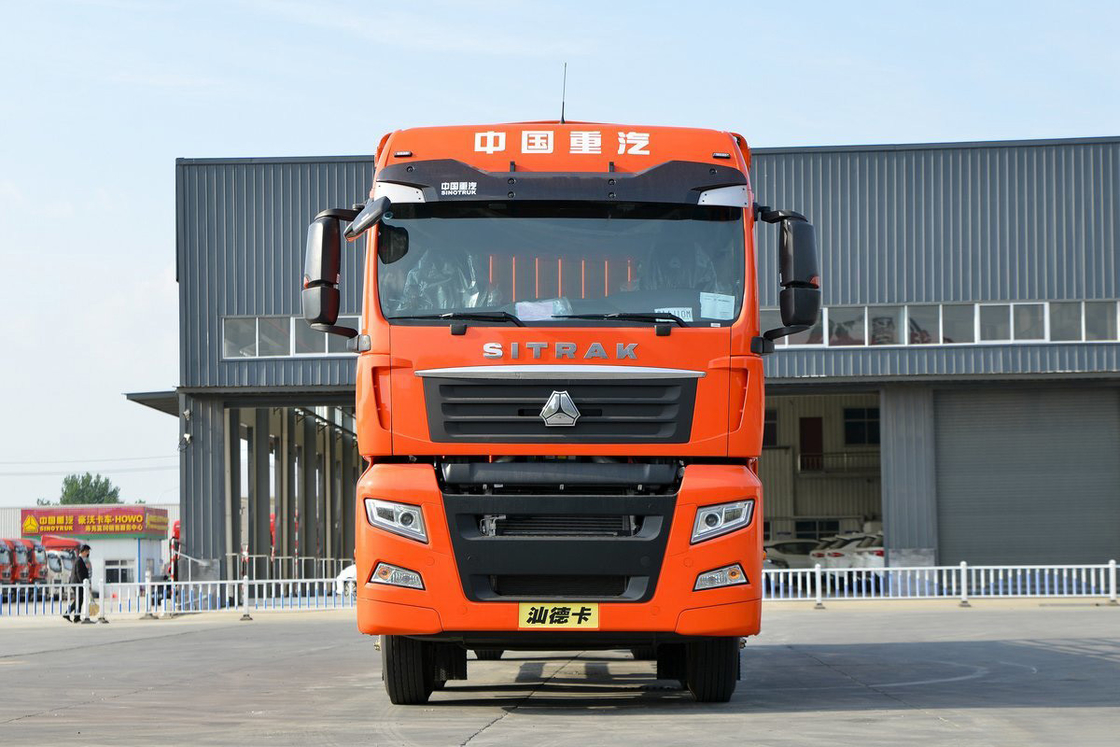 Sinotruk G5 Modell 250 PS 4X2 6,8 m AMT 8-Gang-Deflektor und Strömungsplatte SITRAK Zaun Truck