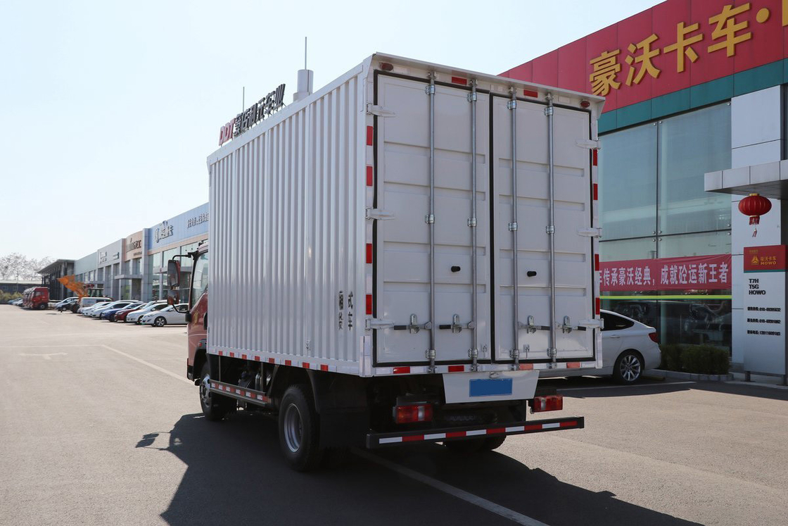 Sinotruk King Serie 160 PS 4,15 m hoher Dachdeflector Einzelreihe HOWO Light Truck